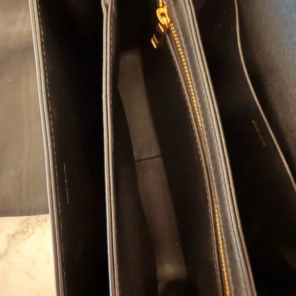 Celine Classique Triomphe bag in Shiny Calfskin with Gold Hardware - Picture 15 of 16